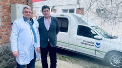 Кармалиновской врачебной амбулатории передали автомобиль по нацпроекту