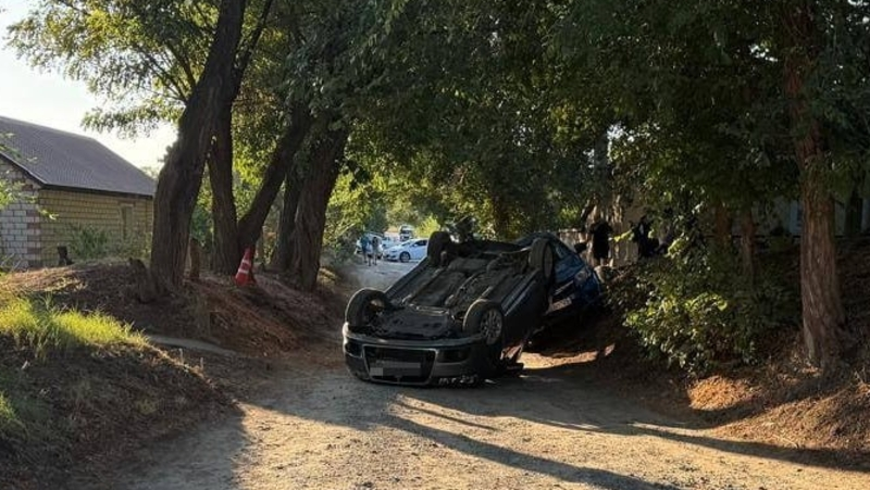 Девушка за рулём легковушки пострадала в ДТП на Ставрополье