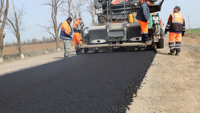 Более 10 км дорог приведут в порядок в Ипатовском округе