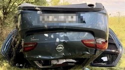 Водителя Opel госпитализировали после опрокидывания машины под Изобильным