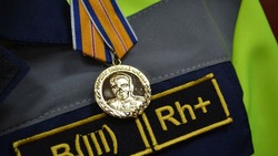Пять спасателей наградили медалями в Ставрополе 