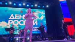 Лариса Долина наградила победителей конкурса патриотической песни «Россия» в Пятигорске — фоторепортаж