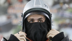 Многоэтажка и автомобили повреждены после взрыва в Каспийске — Baza