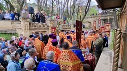 Источники минеральной воды освятили в Ессентуках в преддверии роста турпотока