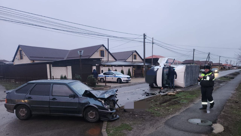 Грузовая «Газель» и легковушка столкнулись на улице Михайловска