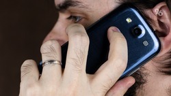 Телефонные мошенники пытаются обмануть россиян под предлогом защиты от санкций