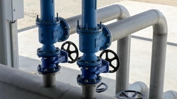 Аварию на канализационном коллекторе устраняют в Невинномысске