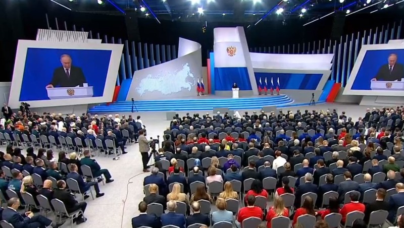 Владимир Путин призвал продолжать поддержку участников СВО и их семей