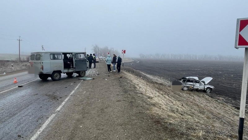 Водитель ВАЗа скончался после ДТП с «буханкой» в Кировском округе