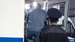 Экс-главу Нефтекумска и троих его сообщников осудили за растрату