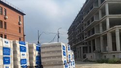 Приставы остановили стройку, на которой работали мигранты на Ставрополье