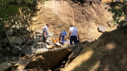 Двое туристов из Тольятти пострадали в Кисловодске из-за обвала грунта